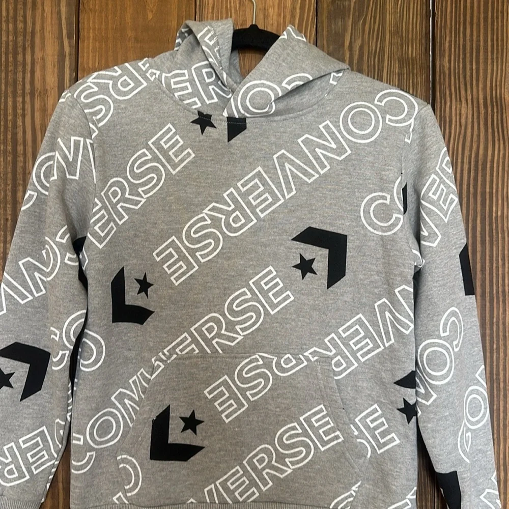 Converse Boys Hoddie, Size M